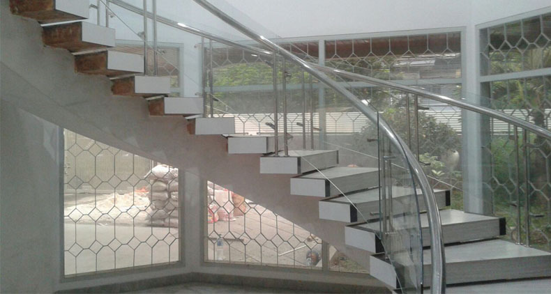toko kaca aluminium senayan
